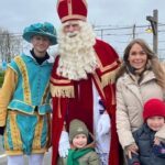 Roos viert Sinterklaas anders: ‘Ik wil dat mijn kinderen weten dat we altijd eerlijk zijn’