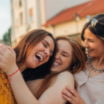 Vrouwen met deze sterrenbeelden zijn de liefste vriendinnen