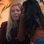 Zien! Christina Curry vertelt Mariska Bauer in het geheim dat ze zwanger is en dít is haar reactie