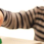 Je muren ondergekliederd met krijt? Zó haal je het in een handomdraai weer weg