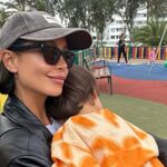 Jaimie Vaes openhartig over worsteling in moederschap: ‘Lastig om te blijven lachen’