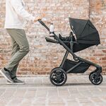 Dit wil je: deze kinderwagen groeit gewoon met je mee