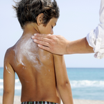 Waarom zonnebrandcrème met een witte waas  juist goed is voor kinderen