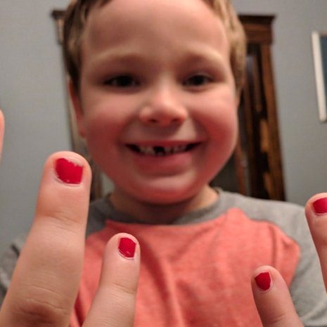 sam-gepest-nagellak-reactie-vader