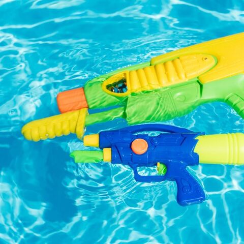 Illustratie bij: Handen omhoog: dit zijn de leukste waterpistolen op een rij