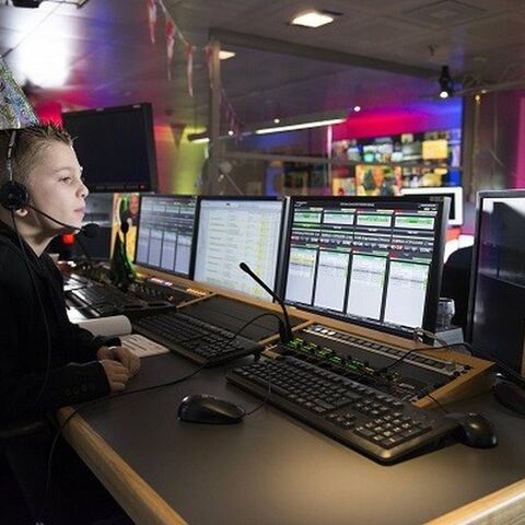 Illustratie bij: Kijken: NOS Jeugdjournaal viert 35-jarig jubileum