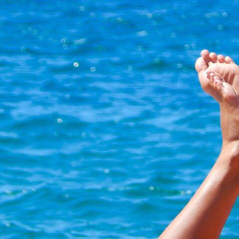 Illustratie bij: Zomerblunders: ‘Ik sloot mezelf poedelnaakt buiten in een Thais vakantieresort’