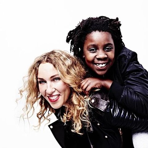 Illustratie bij: Adoptieperikelen: Claudia Straatmans heeft genoeg van de brutale vragen