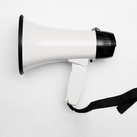 Illustratie bij: ‘Gooi nieuwtjes van anderen niet meteen op social media’