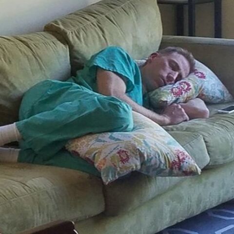 Illustratie bij: Komisch: dit denken moeders na een drukke dag (en dit denken vaders)