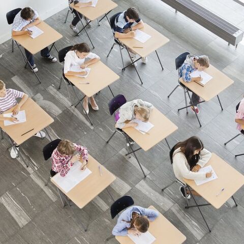 Illustratie bij: Duizenden leerlingen basisschool beginnen aan eindtoets