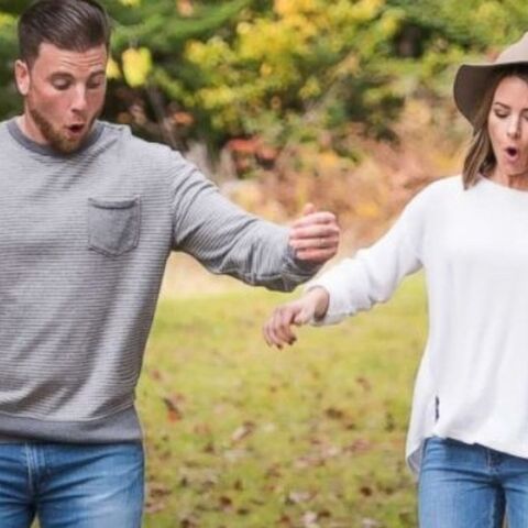 Illustratie bij: Duizenden mensen liggen in een scheur door deze hilarische fotoshoot-fail