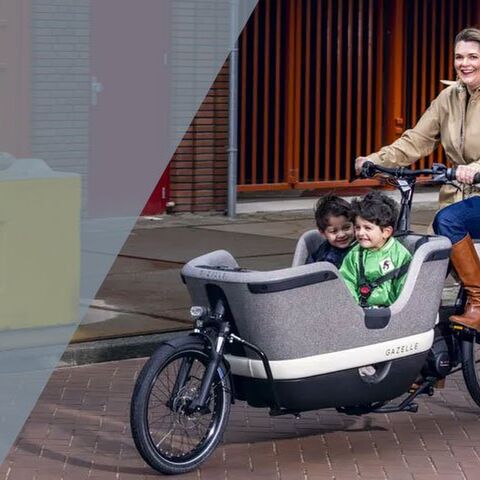 Illustratie bij: Hoofdredacteur Helene test: ‘Déze bakfiets is te gek voor mijn hele gezin.’