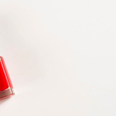 Illustratie bij: Dwayne Johnson krijgt een manicure van z’n dochtertje