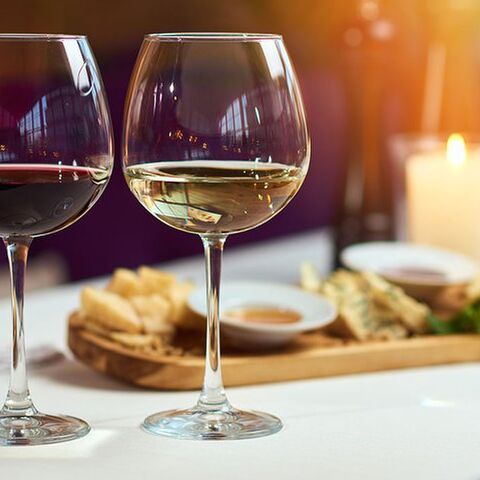 Illustratie bij: ‘Mijn man en ik laten de kinderen elke week alleen thuis voor een date met elkaar’