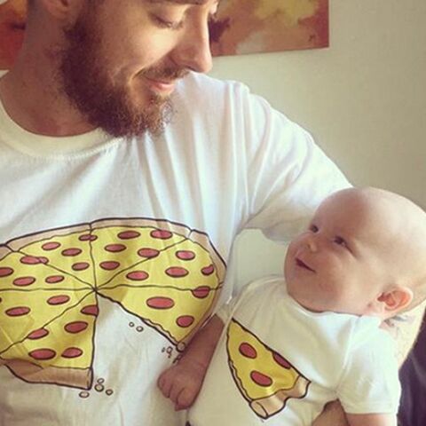 Illustratie bij: Lollige fotoserie: deze ouders matchen perfect met hun kind