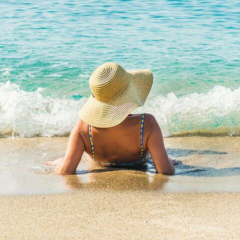 Illustratie bij: Op het puntje van je stoel: dít zijn de spannendste zomerthrillers