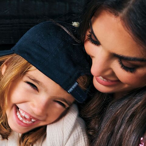 Illustratie bij: Yolanthe: ‘Xess heeft nog nooit een verkeerd woord over z’n vader gehoord’