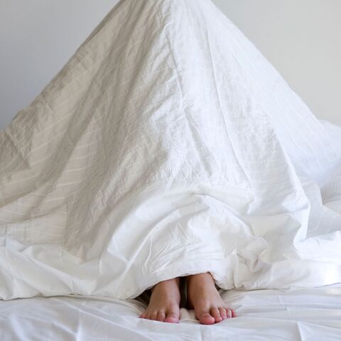 Illustratie bij: Niet volgens het boekje: ‘Mijn man slaapt op de logeerkamer en de kinderen bij mij in bed’