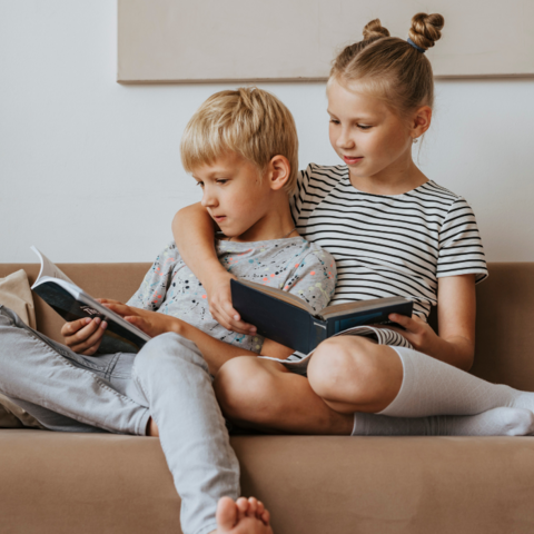 Illustratie bij: Bye bye jaloezie! 7 tips tegen rivaliteit tussen broers en zussen