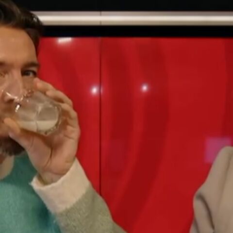 Illustratie bij: Mattie proeft Mariekes moedermelk op de radio: ‘Ik snap dat baby’s hier veel van willen hebben’