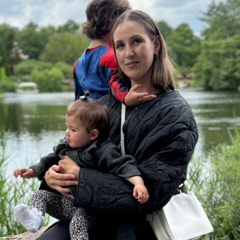 Illustratie bij: Heather: ‘Ik weet nog goed hoe de mannen me als klein meisje in hun busje probeerden te lokken’