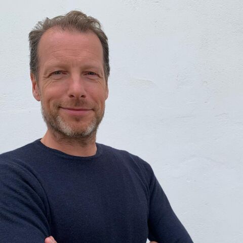 Illustratie bij: Herman van der Zandt over pasgeboren zoontje: ‘Poept alles vol én ook weleens wat ernaast’