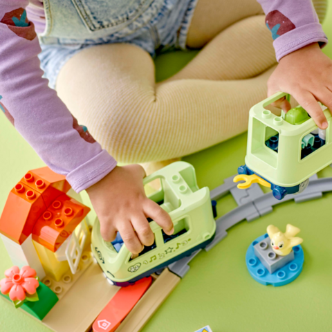 Illustratie bij: De LEGO DUPLO avonturentrein getest door de échte experts: de kinderen zelf!