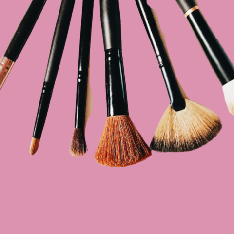 Illustratie bij: Deze perfecte dupe van je favoriete Charlotte Tilbury highlighter is maar liefst €36 goedkoper