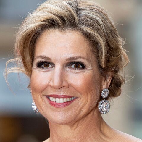 Illustratie bij: Een royale move: meisje in rolstoel valt en dit is wat onze koningin Máxima vervolgens doet