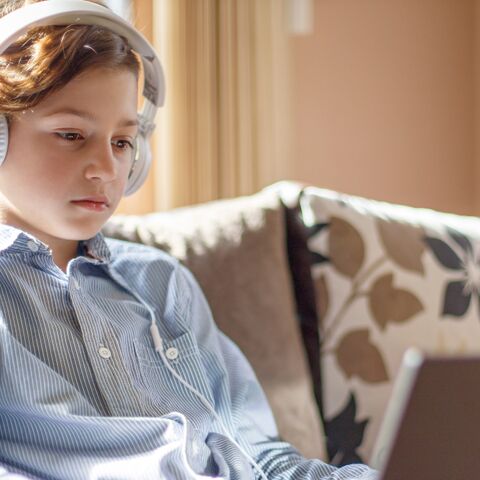 Illustratie bij: Online weerbaarheid: experts tippen hoe je met tieners praat over misogynie