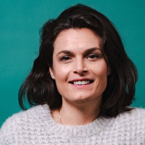 Illustratie bij: Rachelle: ‘En toen begon zij te huilen. “Ik wil niet naar school.” Het kwam uit haar tenen. Dit kon er ook nog wel bij’