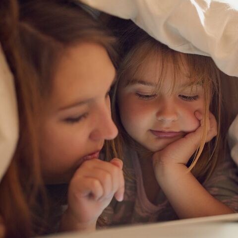 Illustratie bij: Jacolien ziet haar kinderen alleen in het weekend: ‘Iedereen vindt er iets van’