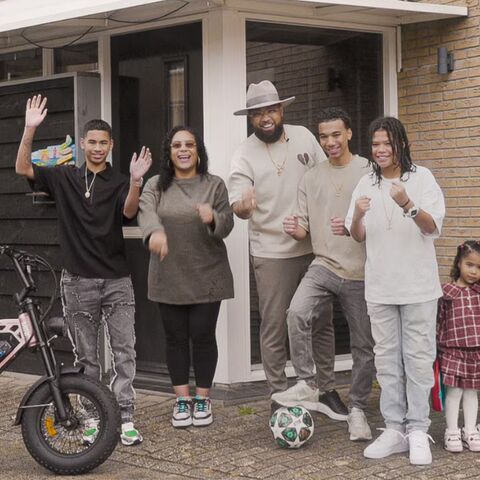 Illustratie bij: Bekende gezinnen en grote mijlpalen: op deze datum start het nieuwe seizoen van Een Huis Vol