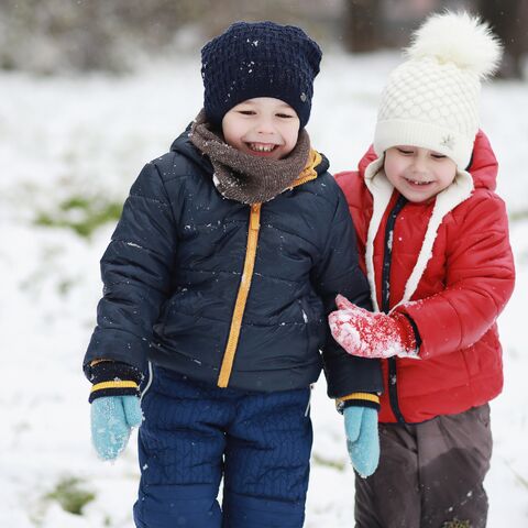 Illustratie bij: Celine: ‘Toen hoorde ik ineens het bekende gegiechel van mijn zoon die kattenkwaad uithaalt. Oh jee’