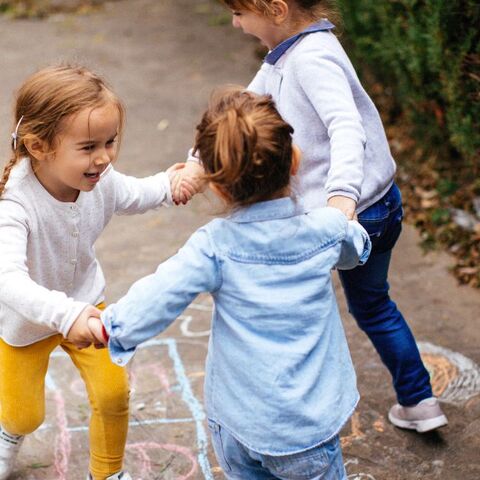 Illustratie bij: Hoeveel vrienden zou een kind moeten hebben? Een psycholoog geeft antwoord