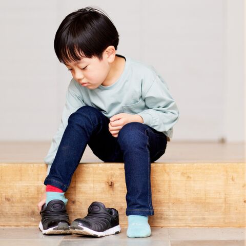 Illustratie bij: Dit merk brengt kindersneakers uit met verborgen vakje onder de zool voor een AirTag