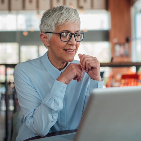 Illustratie bij: Dit is dé reden dat oudere moeders de oplossing zijn voor het personeelstekort
