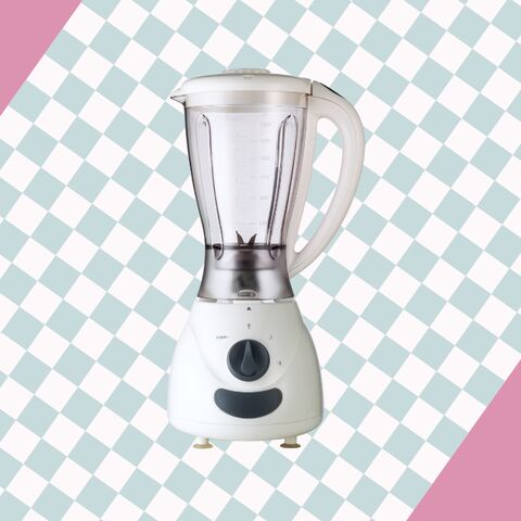 Illustratie bij: Wies: ”Je hebt wát in de blender gedaan?!” riep ik naar mijn broer terwijl hij op mijn baby paste’