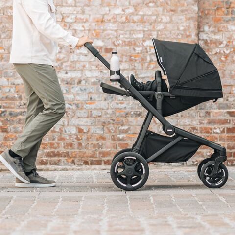 Illustratie bij: Dit wil je: deze kinderwagen groeit gewoon met je mee