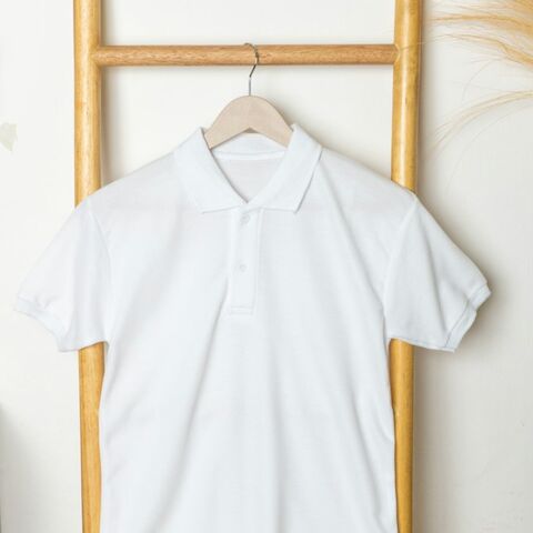 Illustratie bij: Kledingtips voor de papa’s: zo kies je het perfecte poloshirt volgens Schulte Herenmode