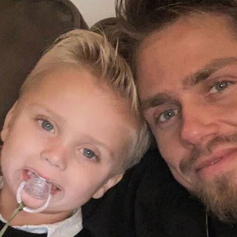 Illustratie bij: André Hazes doet boekje open over co-ouderschap: ‘Dan volgt er een discussie met zijn moeder’