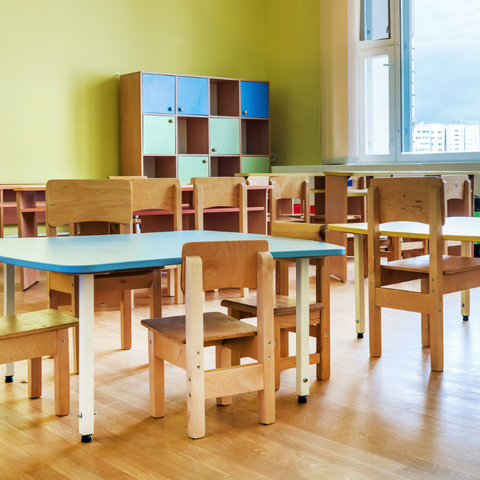 Illustratie bij: Invalkracht (66) van Amsterdamse kinderopvang wordt verdacht van misbruik van 14 kinderen