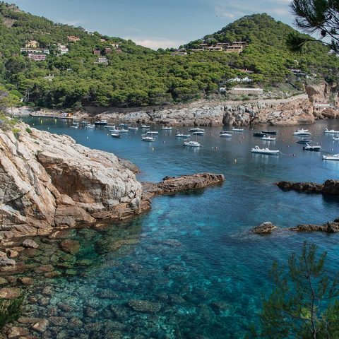 Illustratie bij: 10 kindvriendelijke verblijven aan de Costa Brava waar ouders óók vakantie hebben 