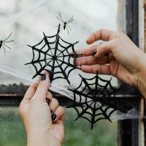 Illustratie bij: Amber: ‘Mijn dochter gaf een Halloweenfeestje, maar ineens stond er een woedende moeder voor de deur’