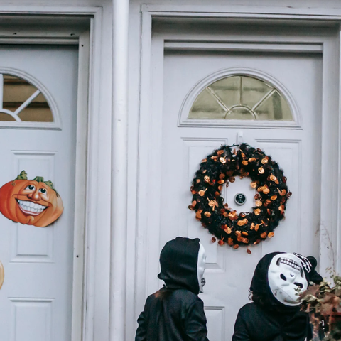Illustratie bij: Julia: ‘Ik sloeg één jongen over met Halloween, dat had ik beter niet kunnen doen