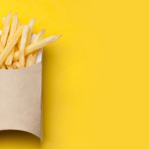 Illustratie bij: Flapuit: ‘Mama reed tegen een paaltje en toen kreeg ik een Happy Meal’