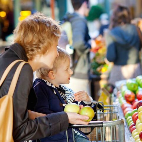 Illustratie bij: Deze moeder ‘mediteert’ in de supermarkt om tot rust te komen