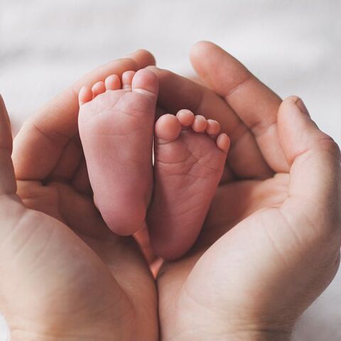 Illustratie bij: ‘Een peuter en een pasgeboren baby? Een doodvermoeiende combi’