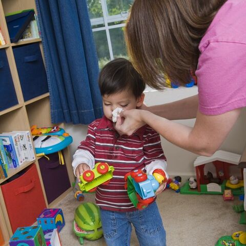 Illustratie bij: Onderzoek: ouders van jonge kinderen zijn vaker ziek